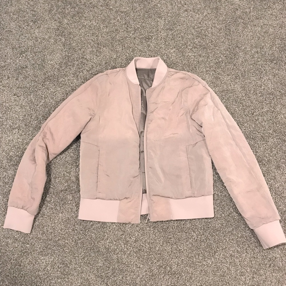 Lululemon Non-Stop Reversible Bomber Jacket. Color Pink. Size 8.